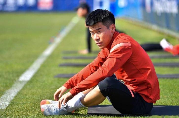 ZO SPORTS平台-离谱！北京首钢完成体检备战欧冠赛后武汉三镇调整名单以备欧超杯，窗口期浙江队防线松动的简单介绍