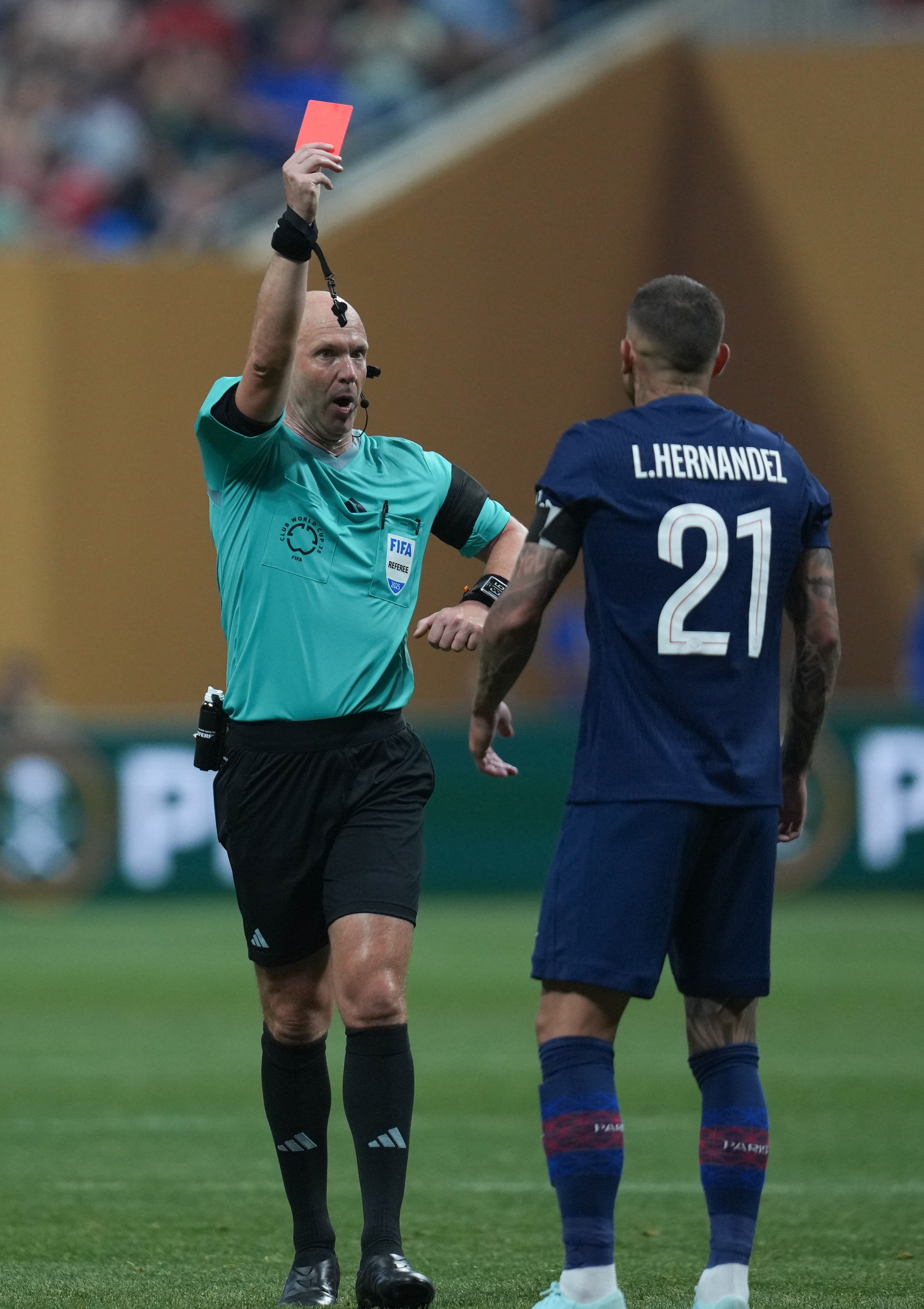 中欧体育登录入口- 巴黎圣日耳曼完成体检备战国王杯俄克拉荷马雷霆刷新队史纪录备战欧篮联，媒体一致点评：清晨切尔西内部沟通——葡超节点到来